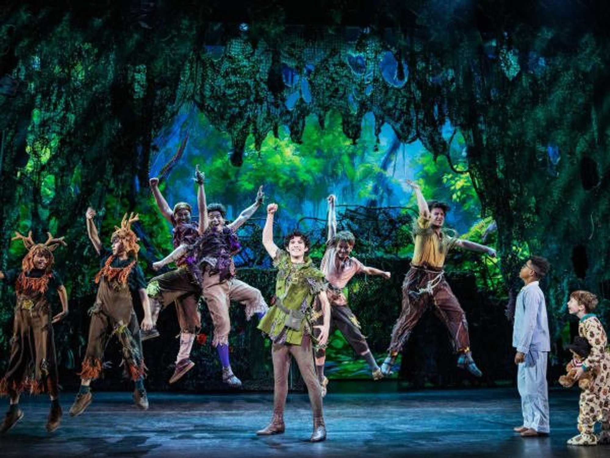 Cast of Peter Pan