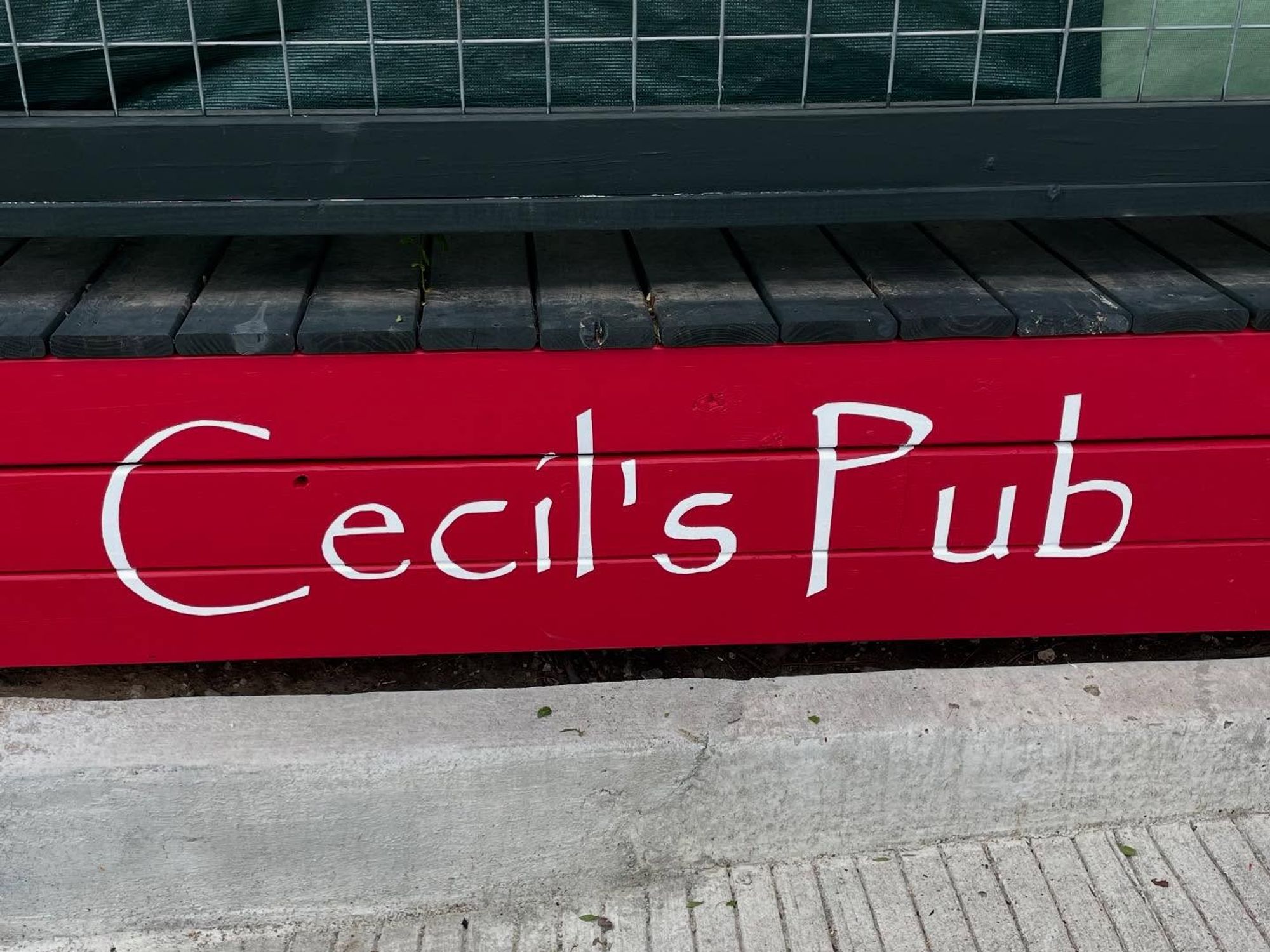 Cecil's Pub sign