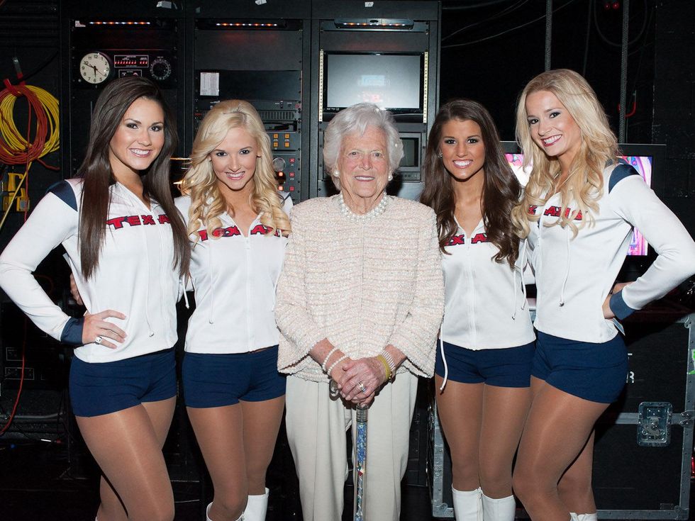 Celebration of Reading April 2013 Texans cheerleaders, Barbara Bush
