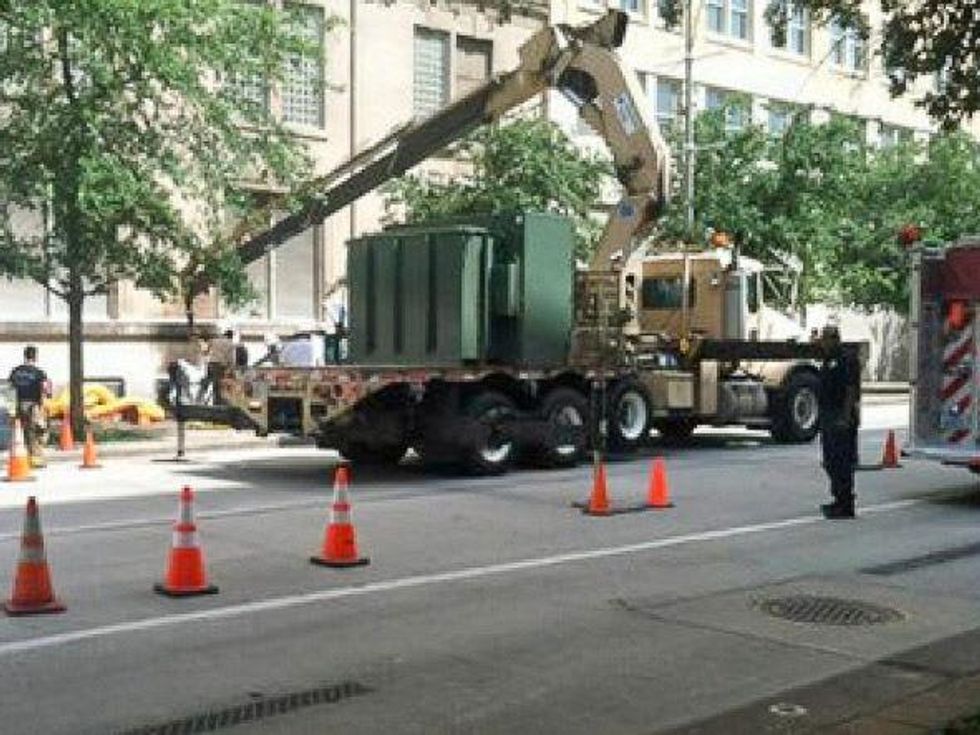 CenterPoint Energy workers injured electrical fire downtown June 2013 RUN FLAT