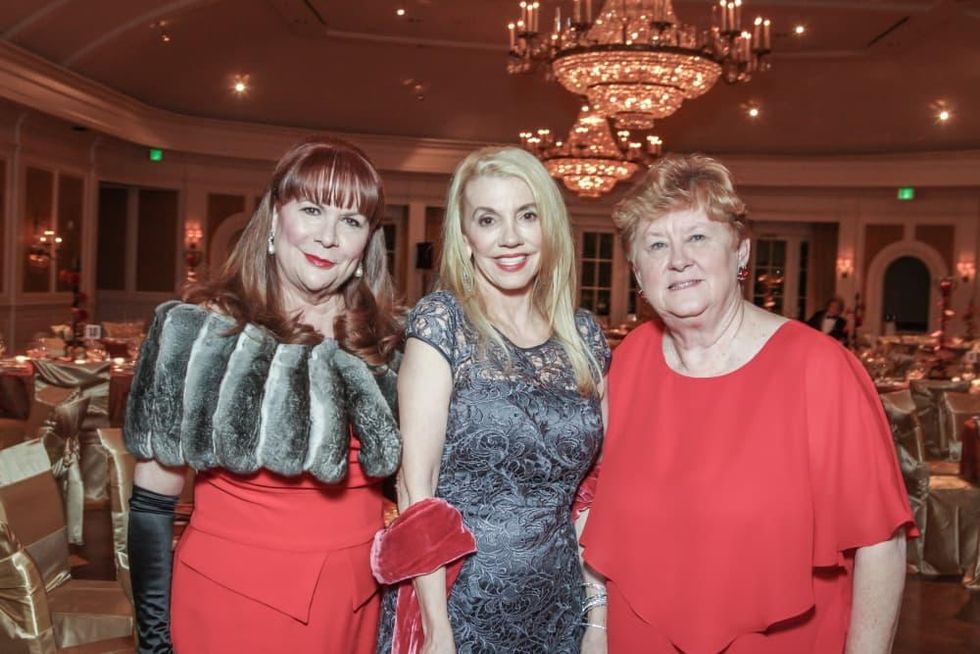 Champagne & Chocolat gala, Feb. 2016, Barbara Van Postman, Marie Bosarge, Beverly Kaufman
