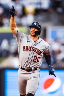 Houston Astros outfielder reviews Minute Maid mac and cheese dish named for  him - CultureMap Houston
