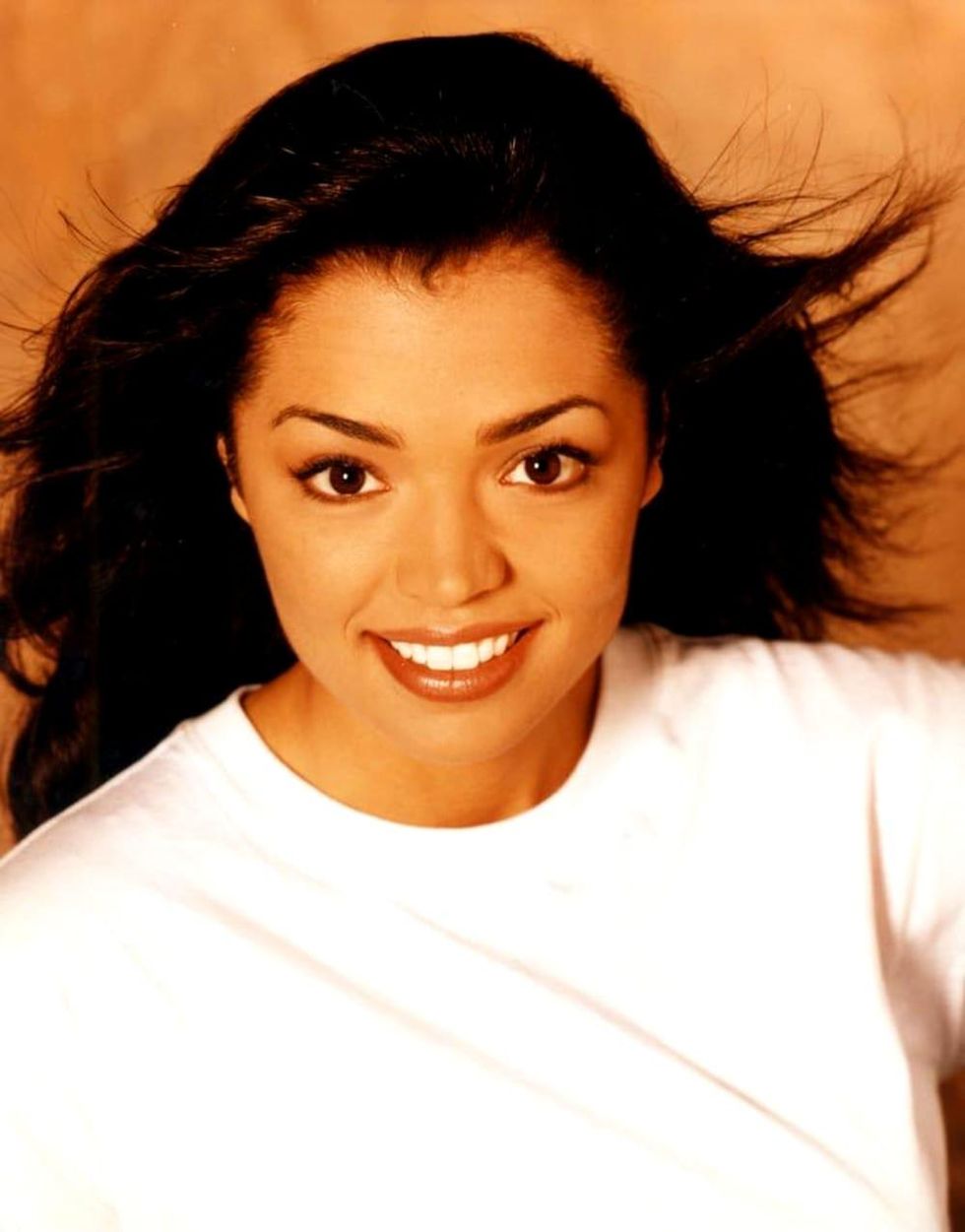 Chelsi Smith head shot