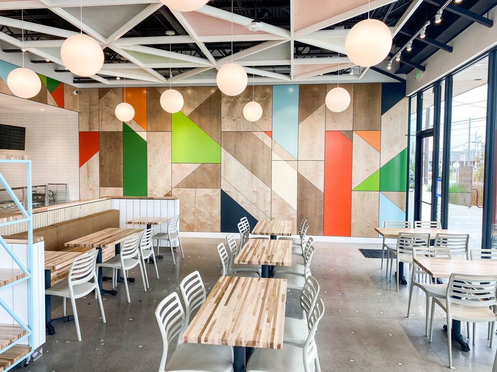 Chi'Lantro BBQ Heights interior