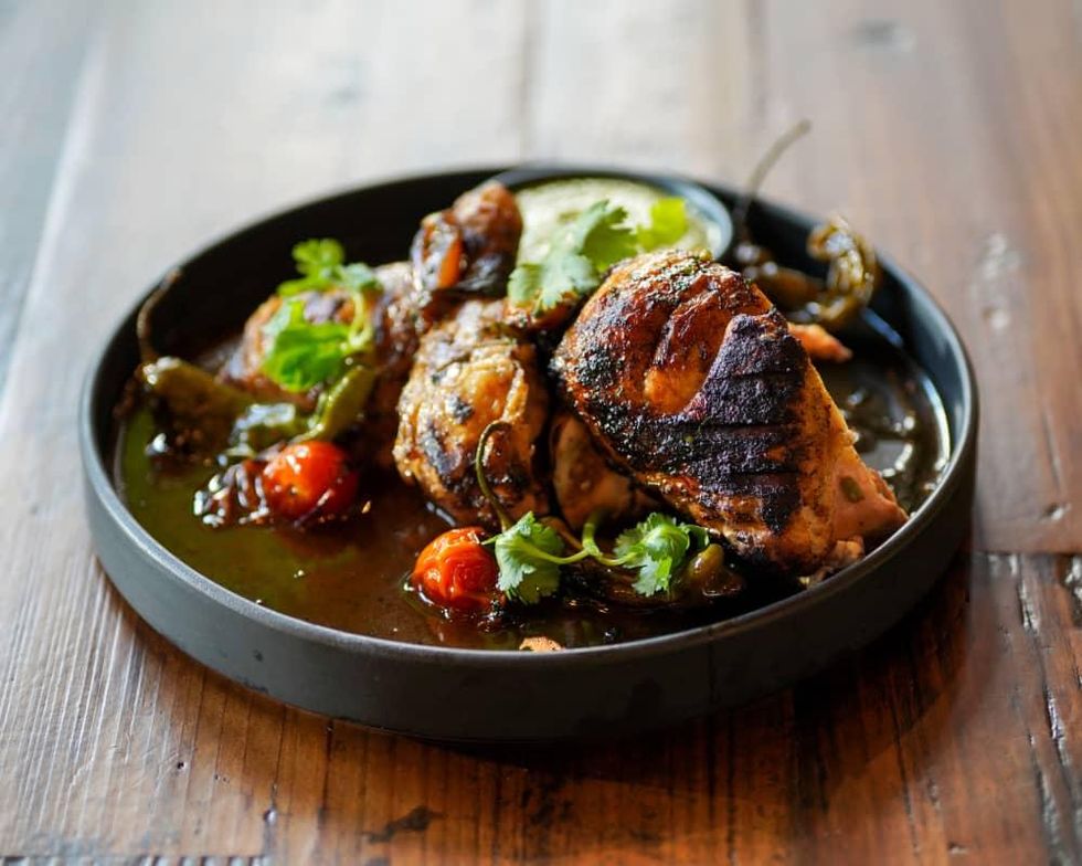 Chivos polla a la lena