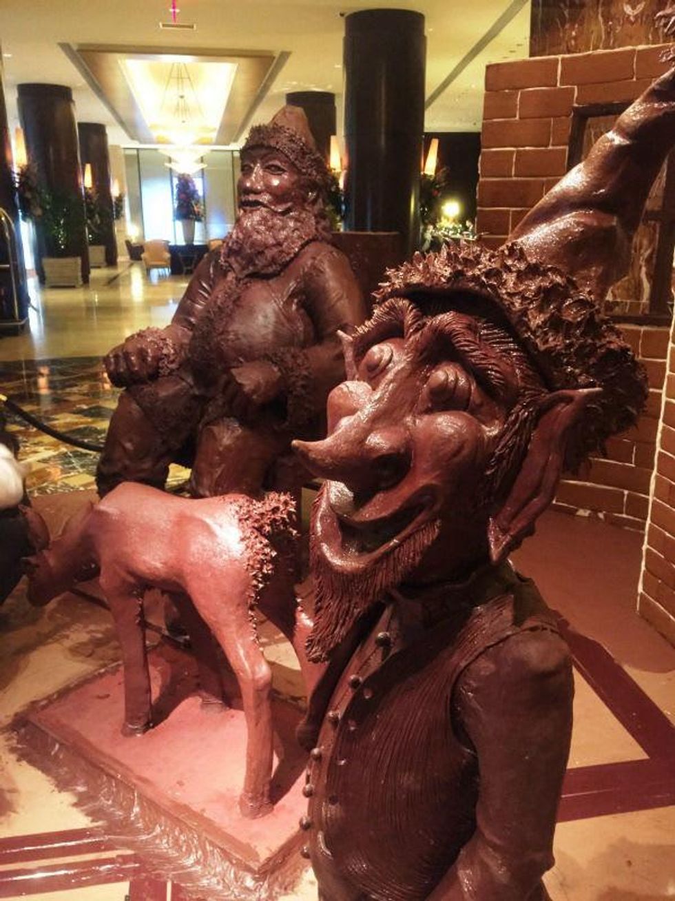 Chocolate elf Hilton Americas 2014