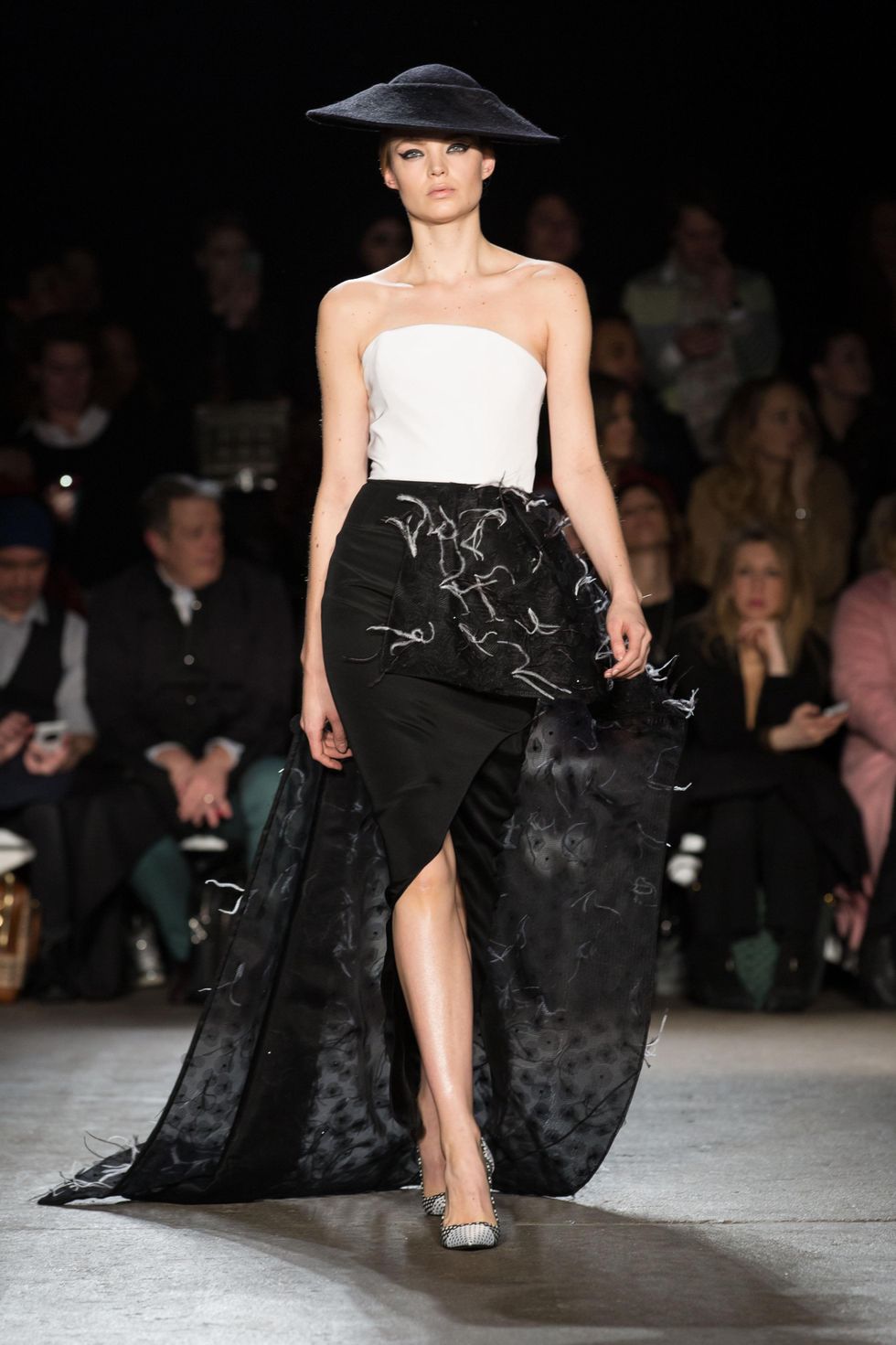 Christian Siriano fall collection look 41