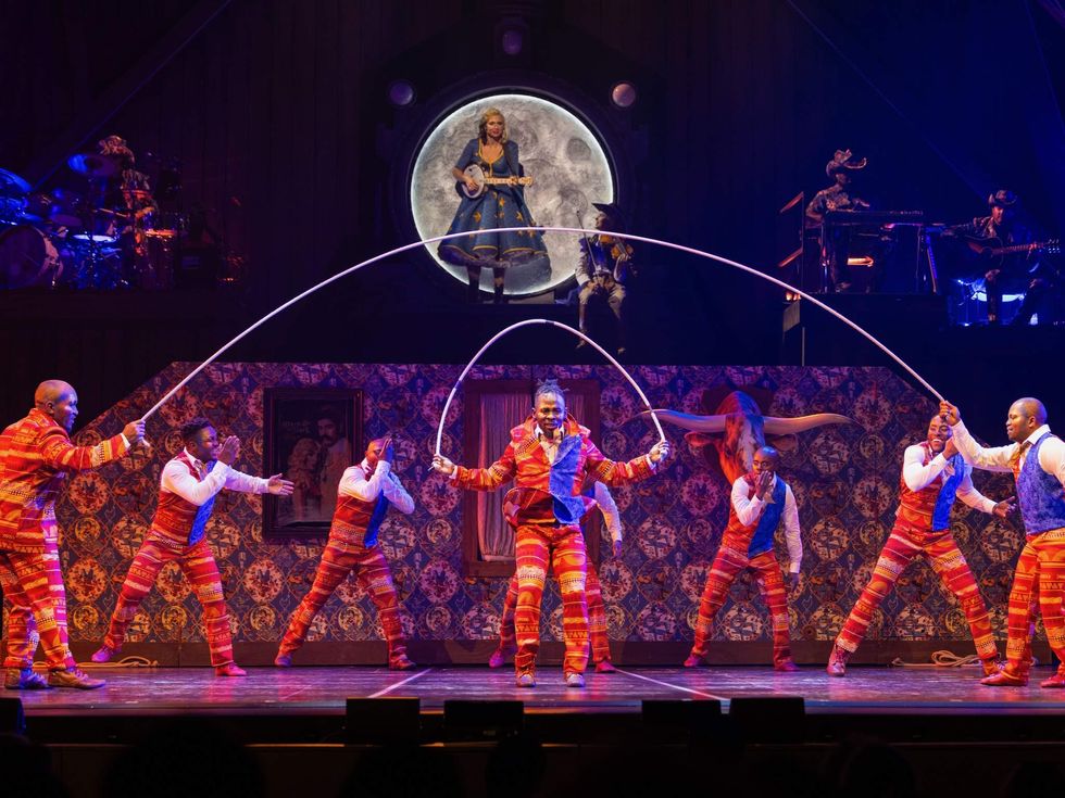 Cirque du Soleil 2024 Songblazers