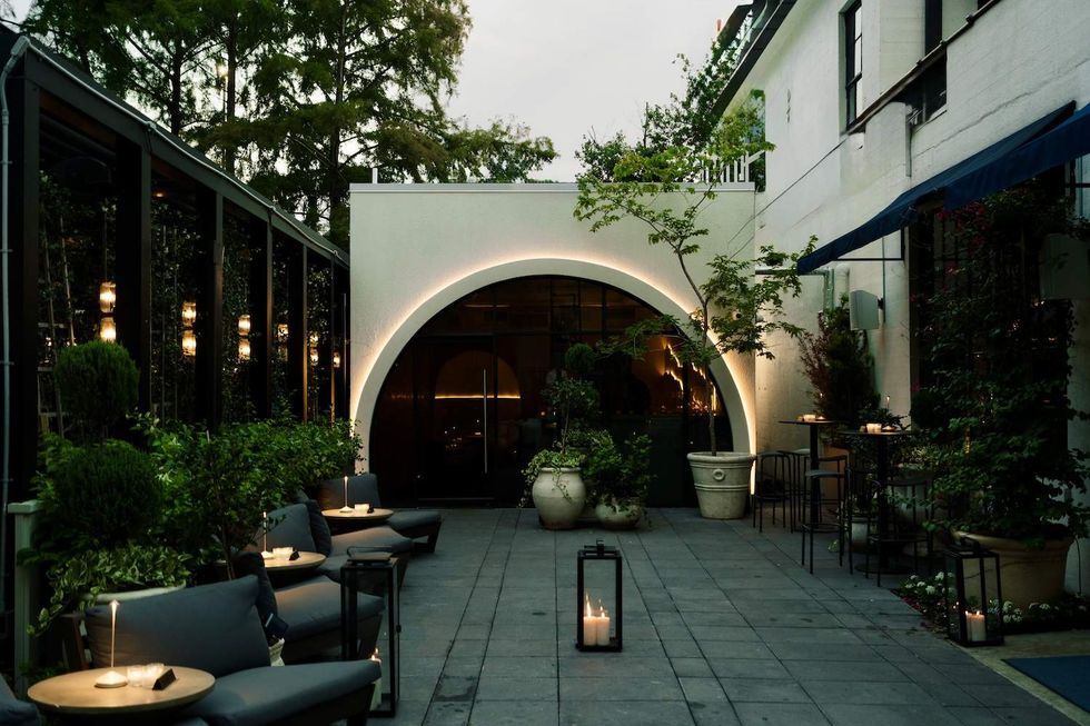 Clarkwood cocktail bar in Montrose courtyard