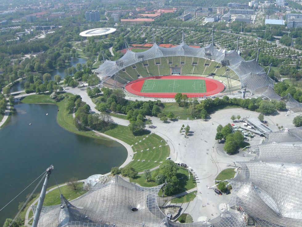 Clifford in Munich April 2014 stadium