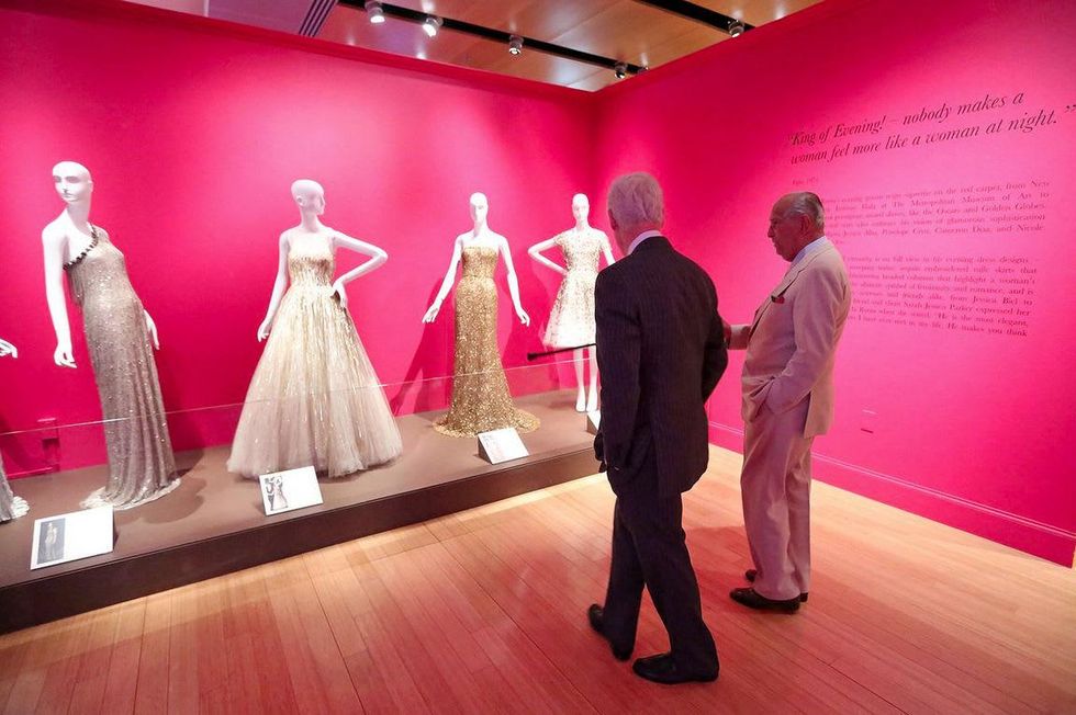 Clinton Foundation Oscar de la Renta exhibit Bill Clinton and Oscar de la Renta