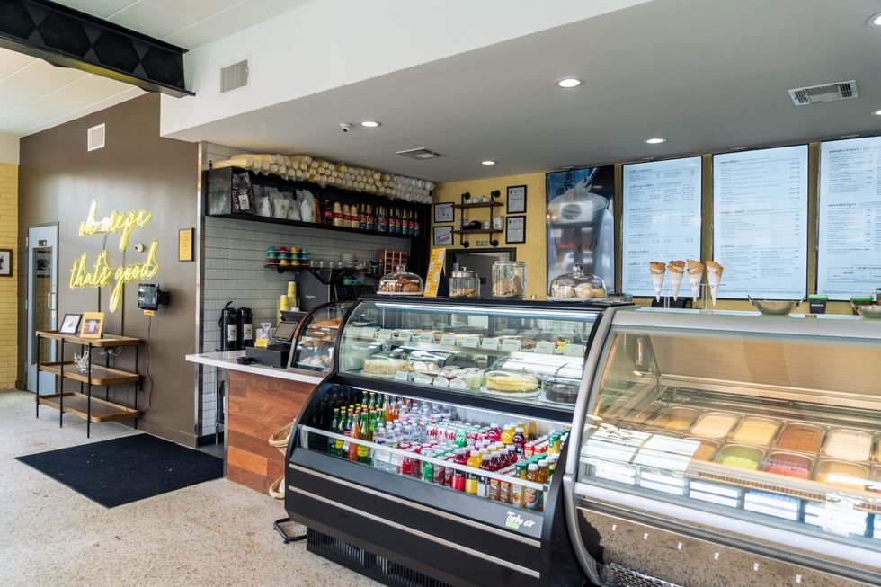 Coco Crepes Upper Kirby interior