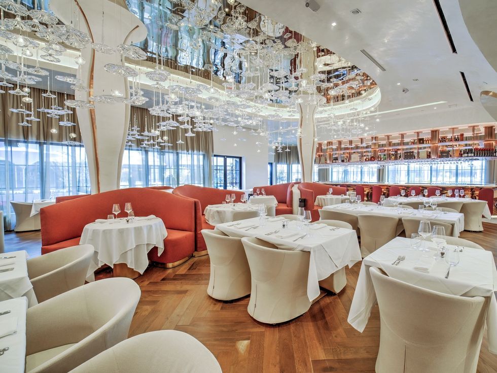 Cocody main dining room