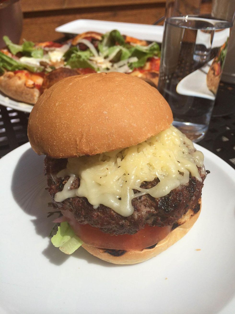 Coltivare hamburger burger April 2014