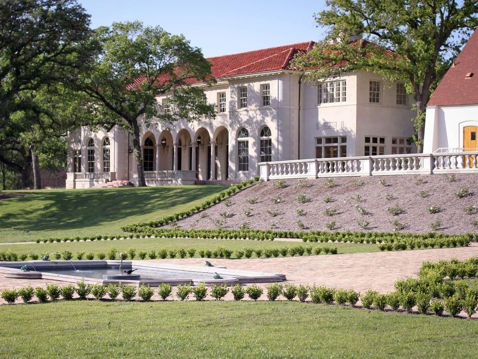 Commodore Perry Estate