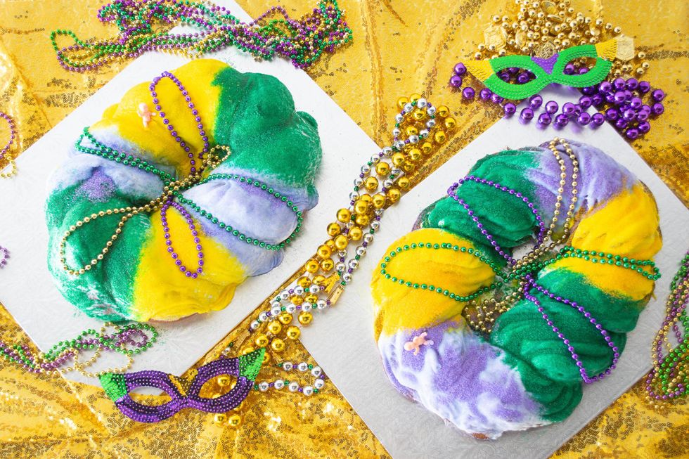 Common Bond king cake