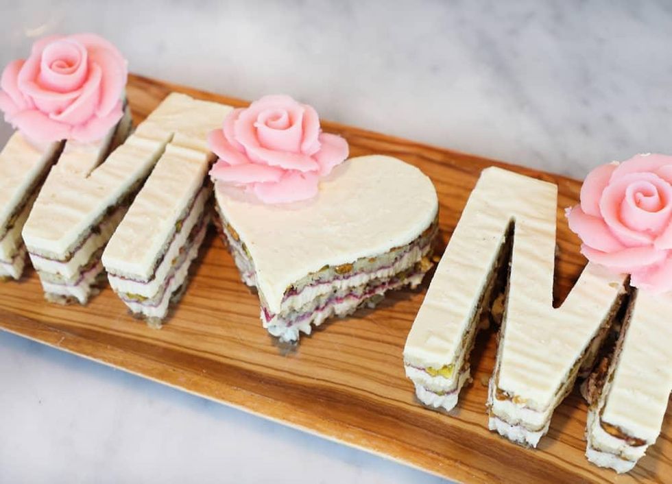 Common Bond mom cake mother's day