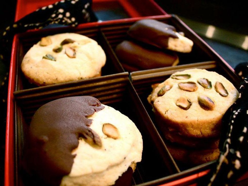 cookies, Pondicheri, Chocolate-Dipped Pistachio Cardamom Cookie Box