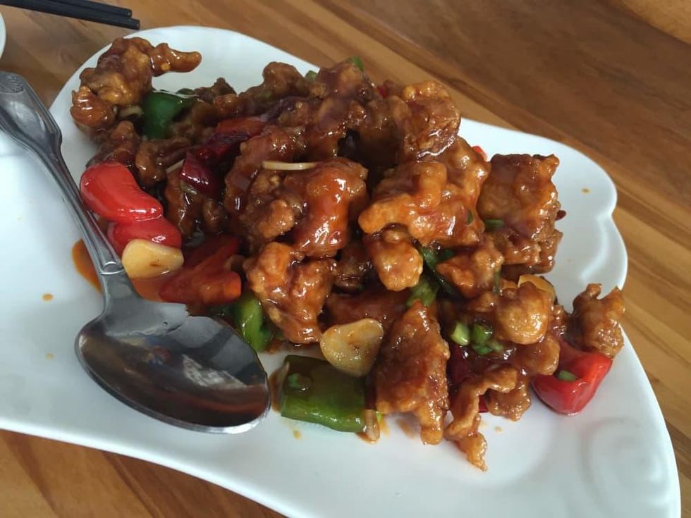 Cooking Girl General Tso's chicken