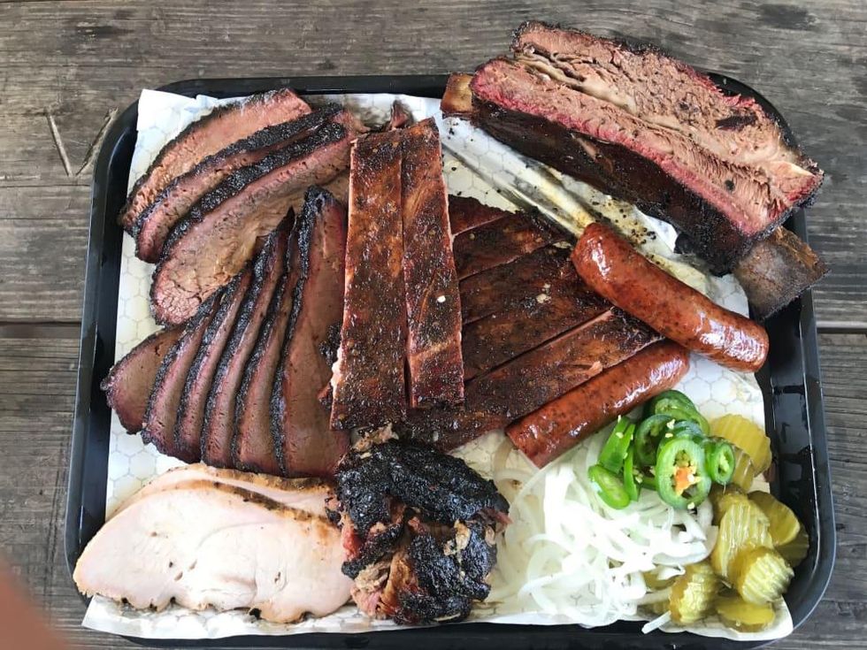 CorkScrew BBQ Spring full tray
