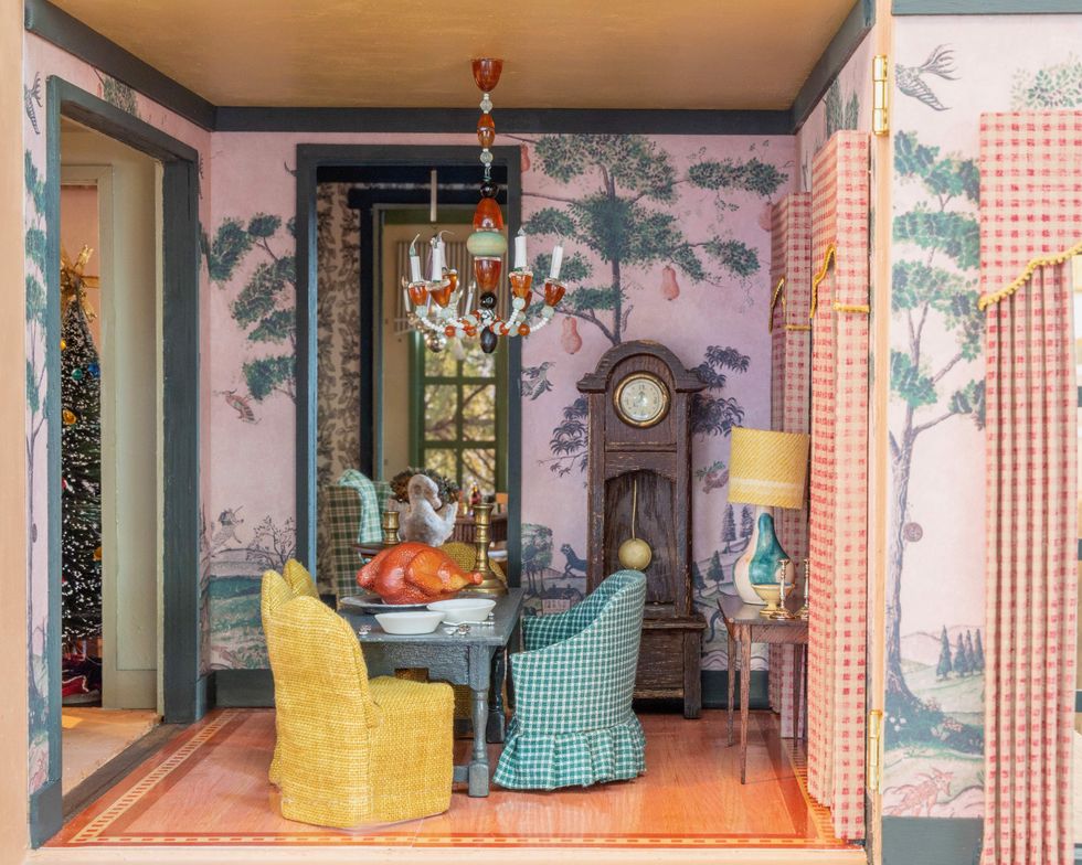 Courtney Barton dollhouse