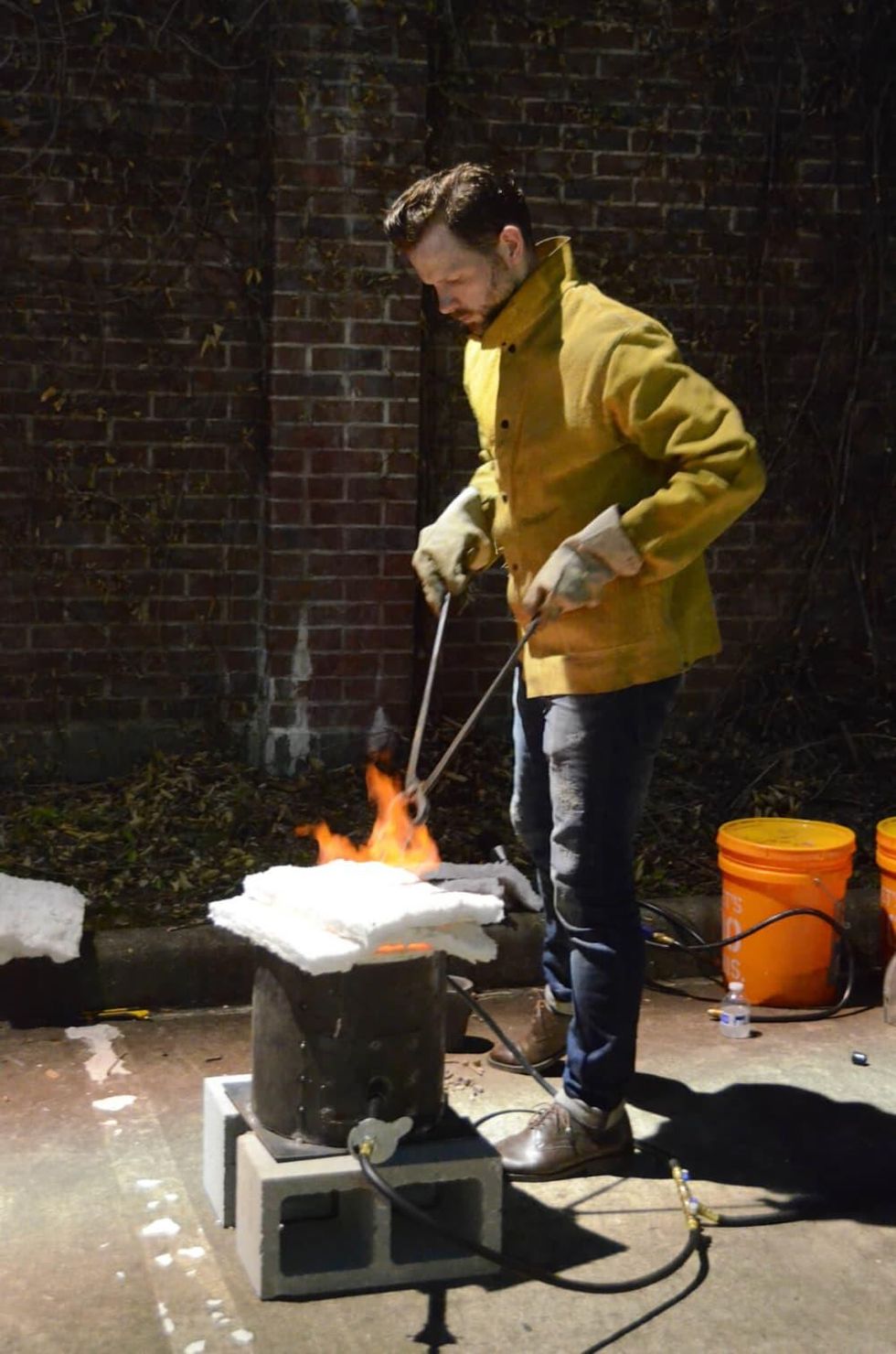 Craft Center Houston, 9/16, preparing bronze pour