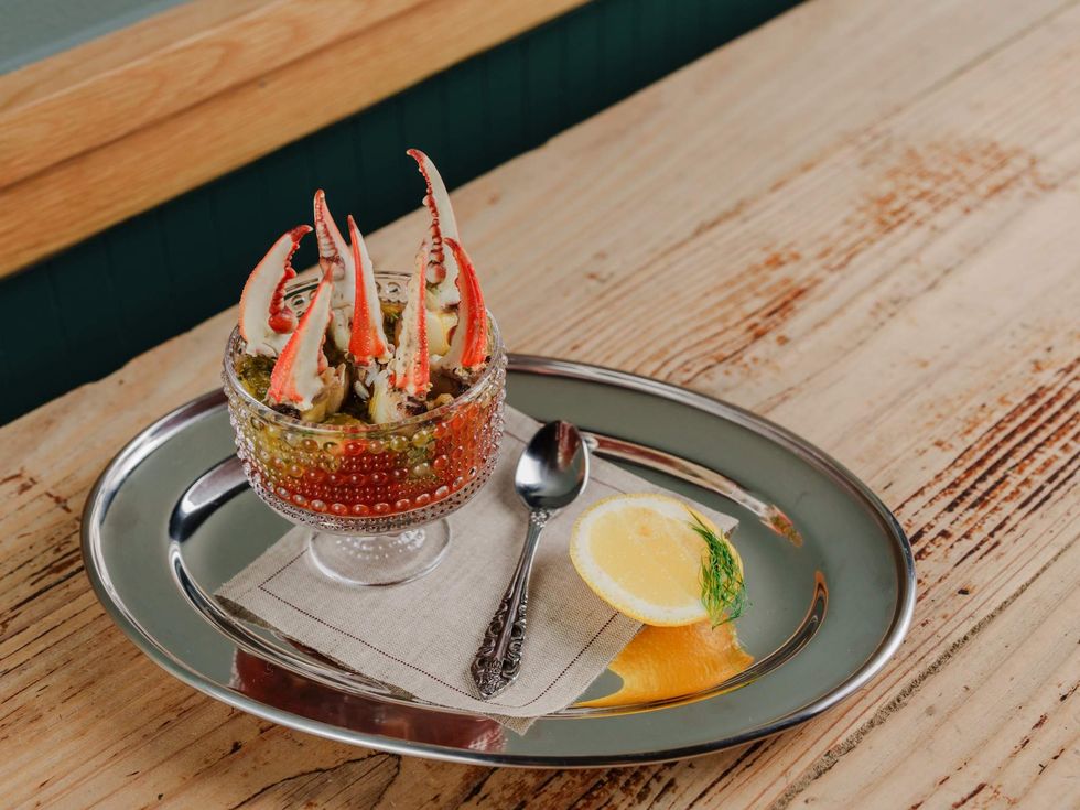 Credence restaurant crab claws