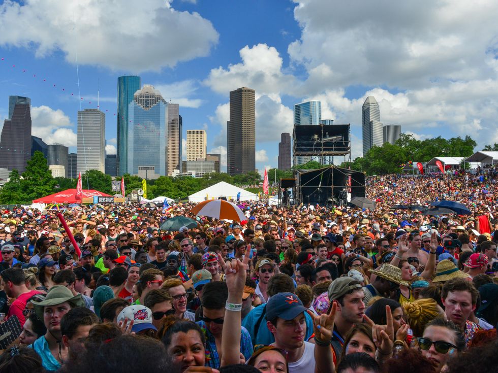 Crowd at Free Press Summer Fest Day Two June 2014