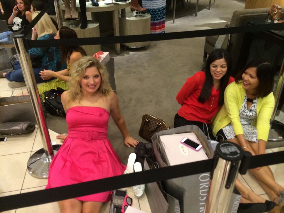 crowd at Sarah Jessica Parker appearance at Nordstrom