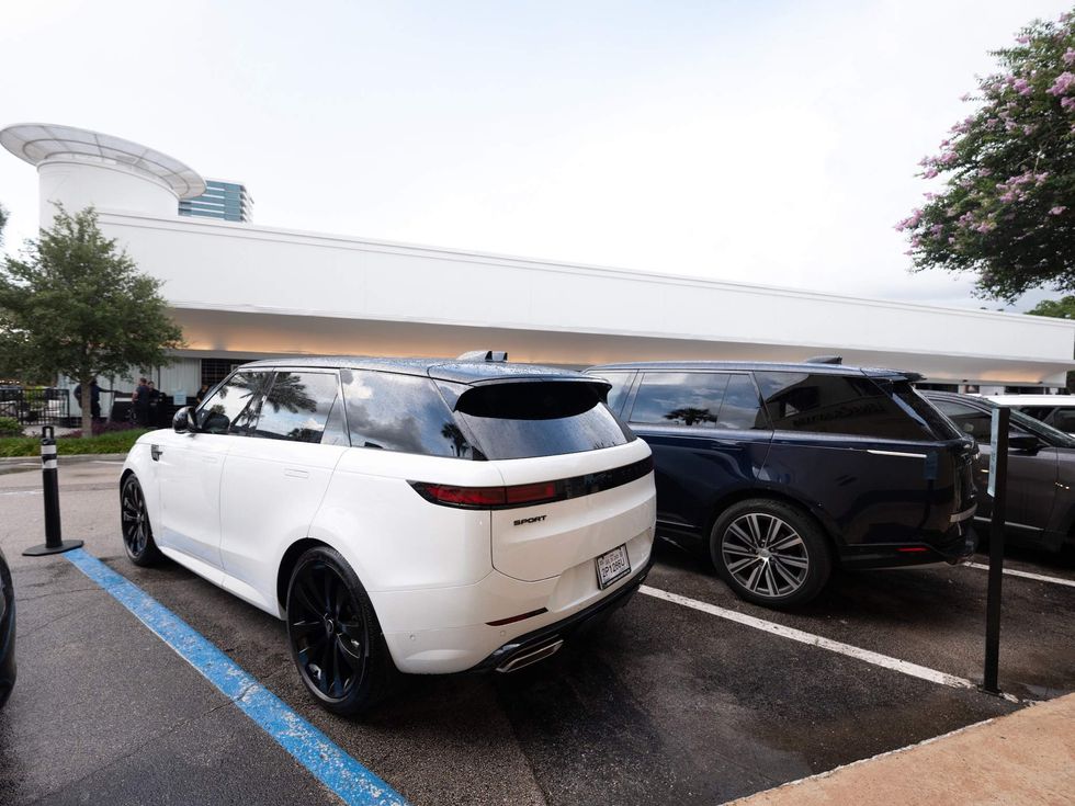CultureMap Tasting Table Leo's River Oaks Land Rover Central