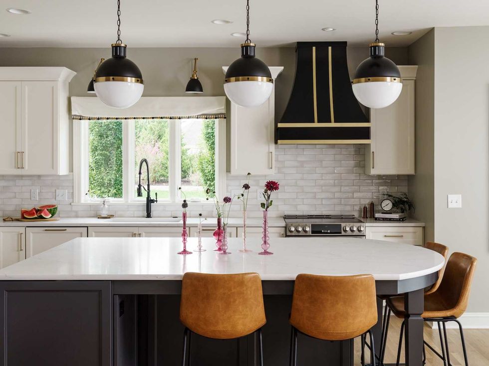 Curves and soft geometry, Houzz summer home design trends 2026