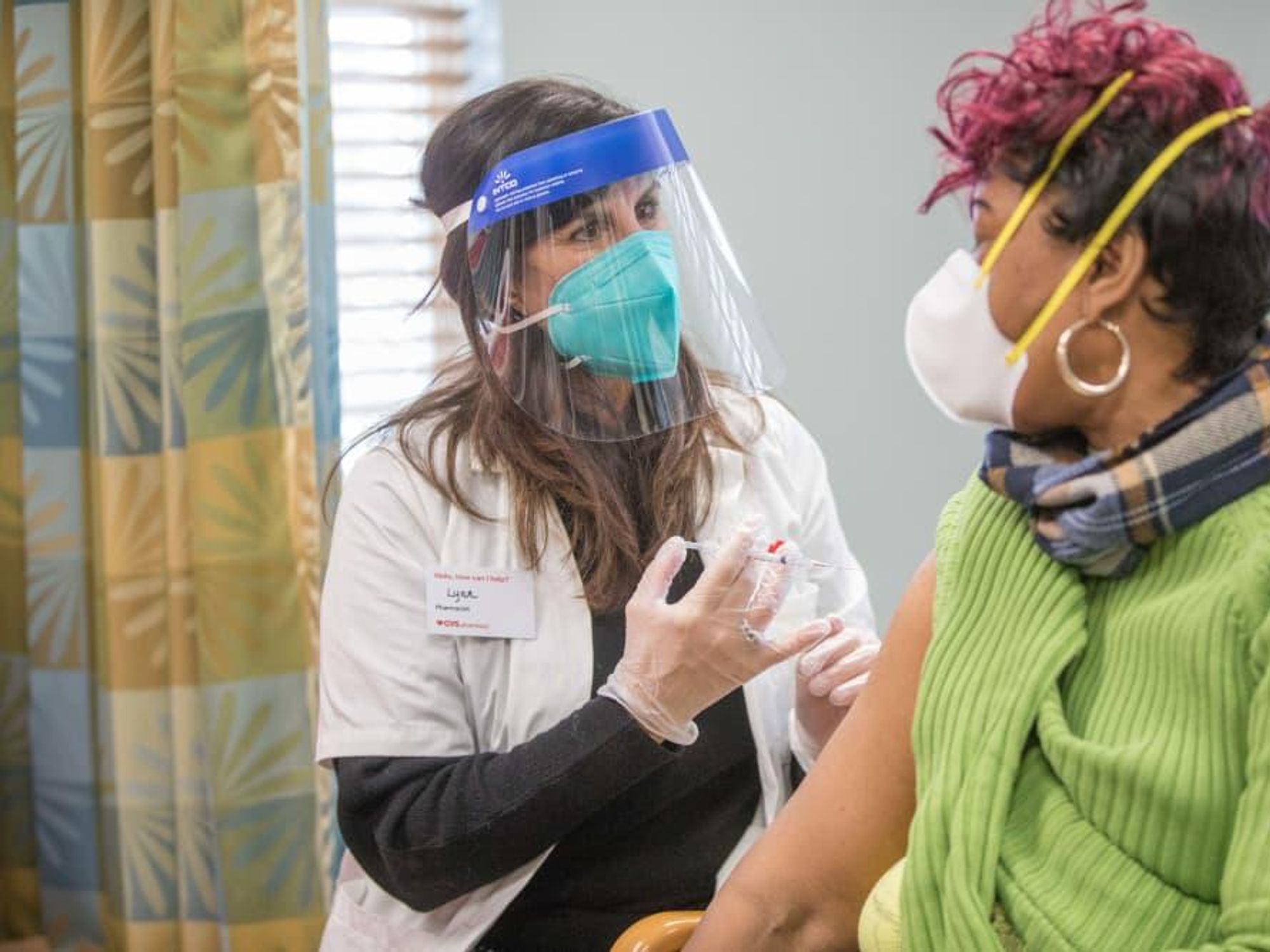 Houston-area CVS locations rolling out COVID-19 vaccines to public ...