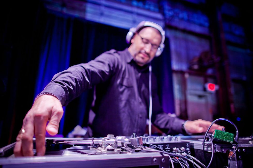 D.J. Sun at HAA Iluminaci\u00f3n November 2014