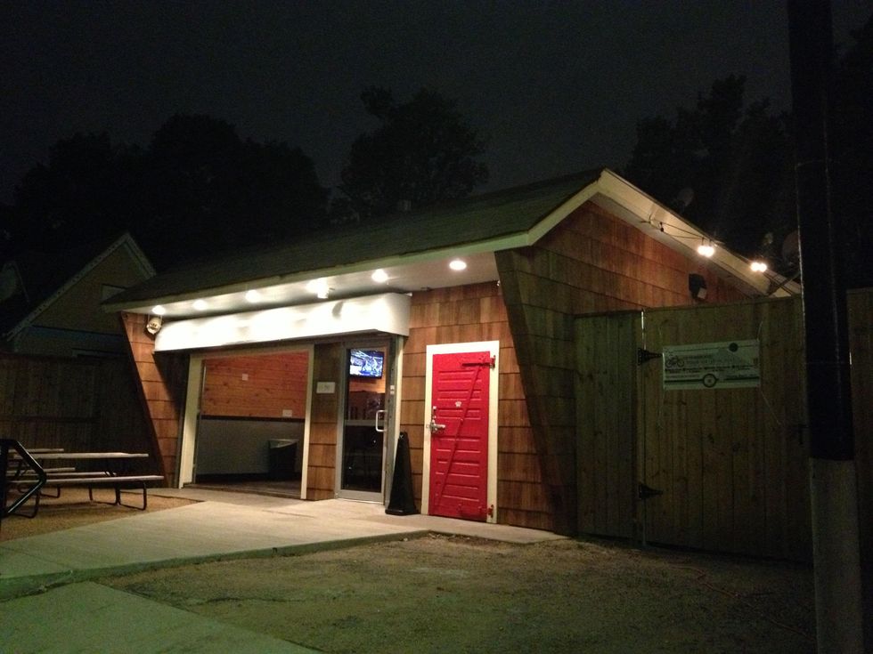 D&T Drive Inn ice house in the Heights