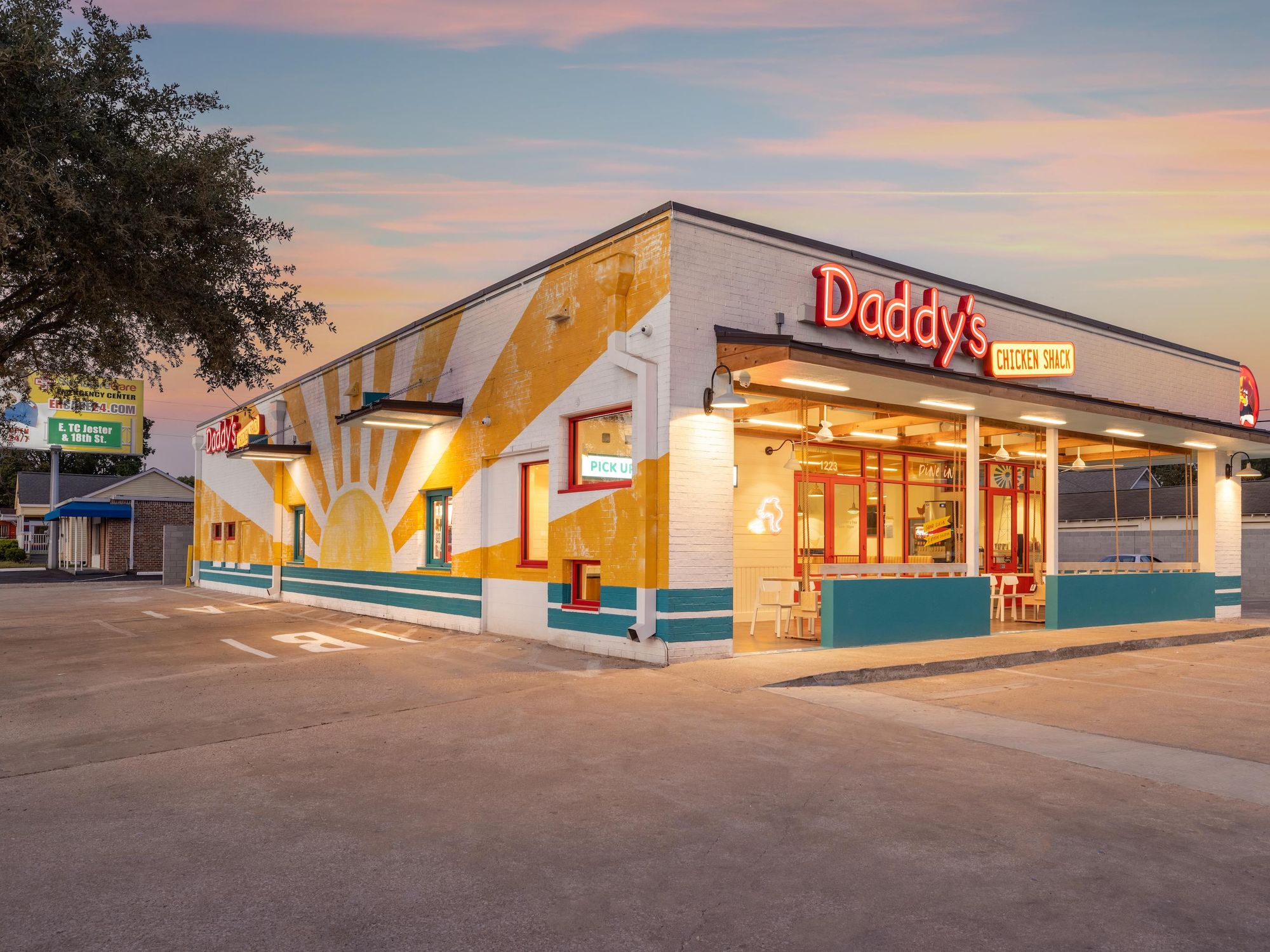 Daddy's Chicken Shack exterior