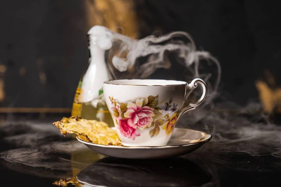 Daisy Buchanan Lounge Bull in a China Shop