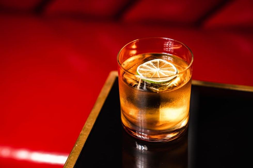 Daisy Buchanan Lounge Old Faux'shioned