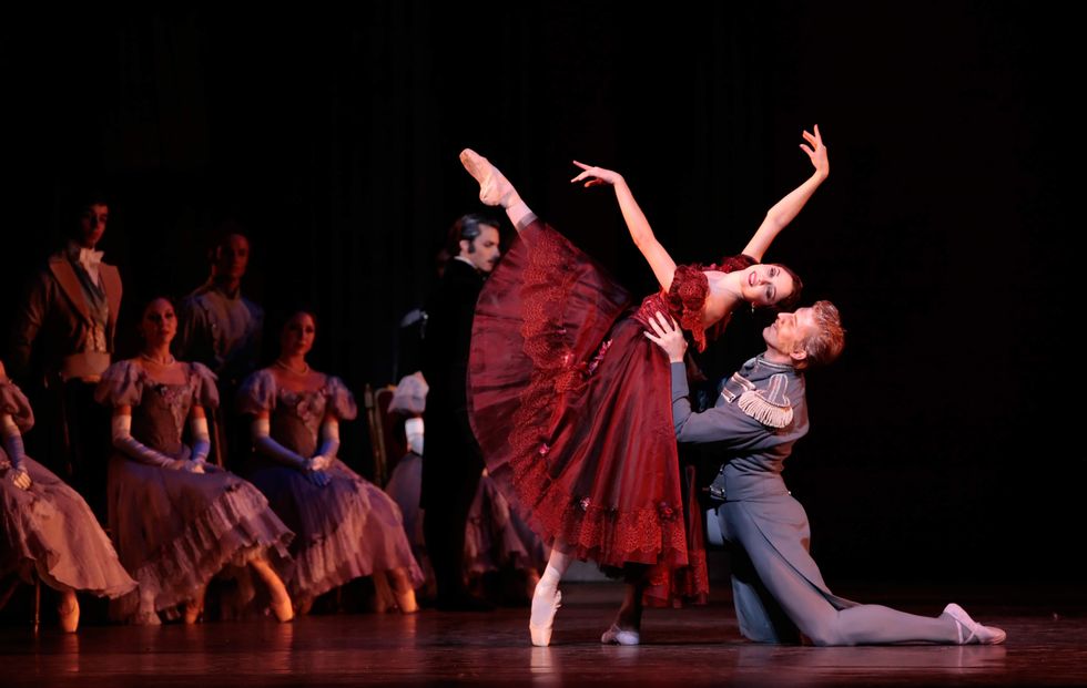 Dancers in Houston Ballet's Onegin