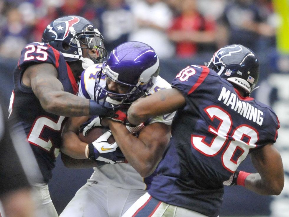 Danieal Manning Adrian Peterson