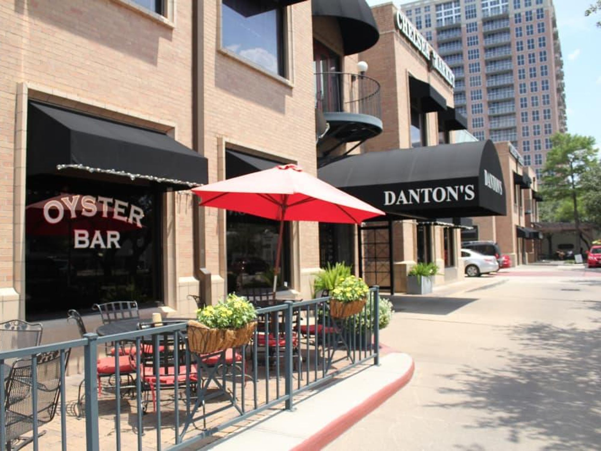 Danton's, Exterior, June 2012