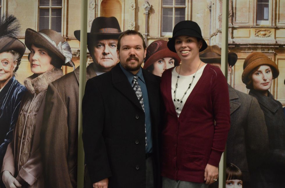 Darin and Amber Murphy pose with the Downton Abbey upstairs characters at the Manor of Speaking season finale taping