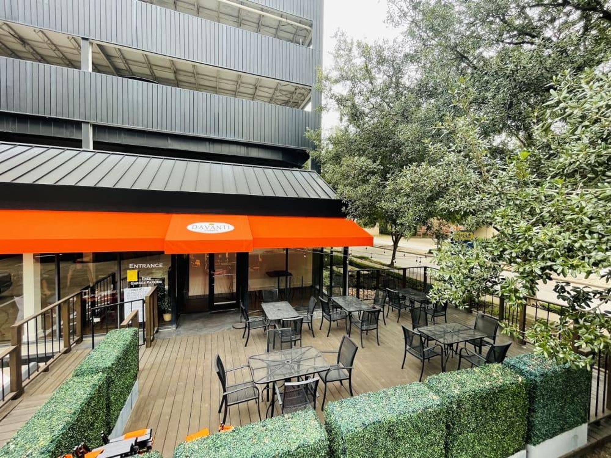 Davanti restaurant exterior