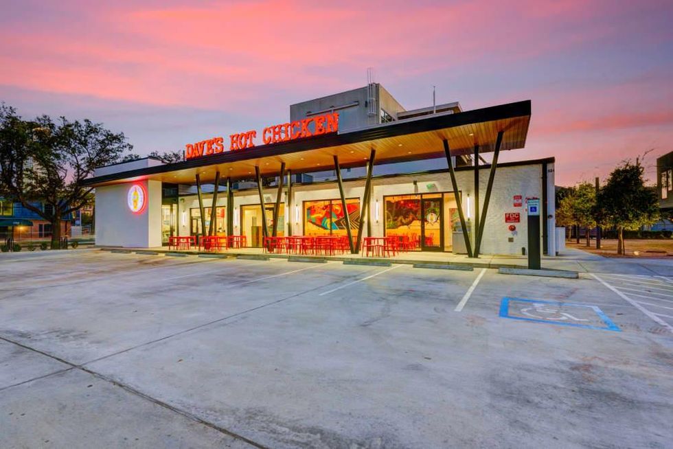 Dave's Hot Chicken Houston Midtown Exterior