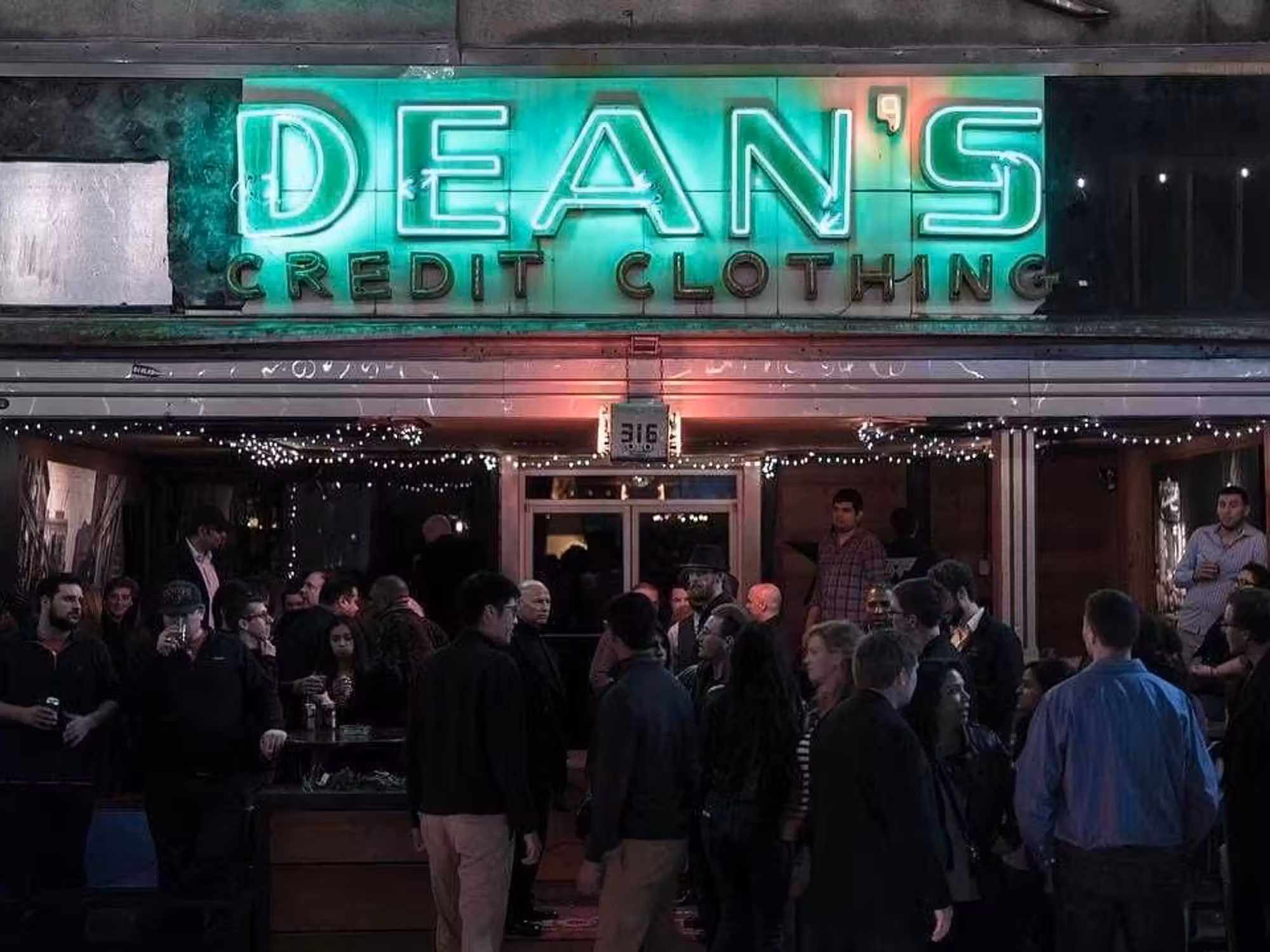 Dean's bar downtown