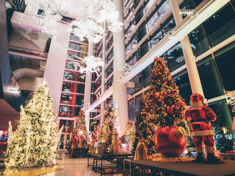 Deck the Trees Houston downtown Avenida