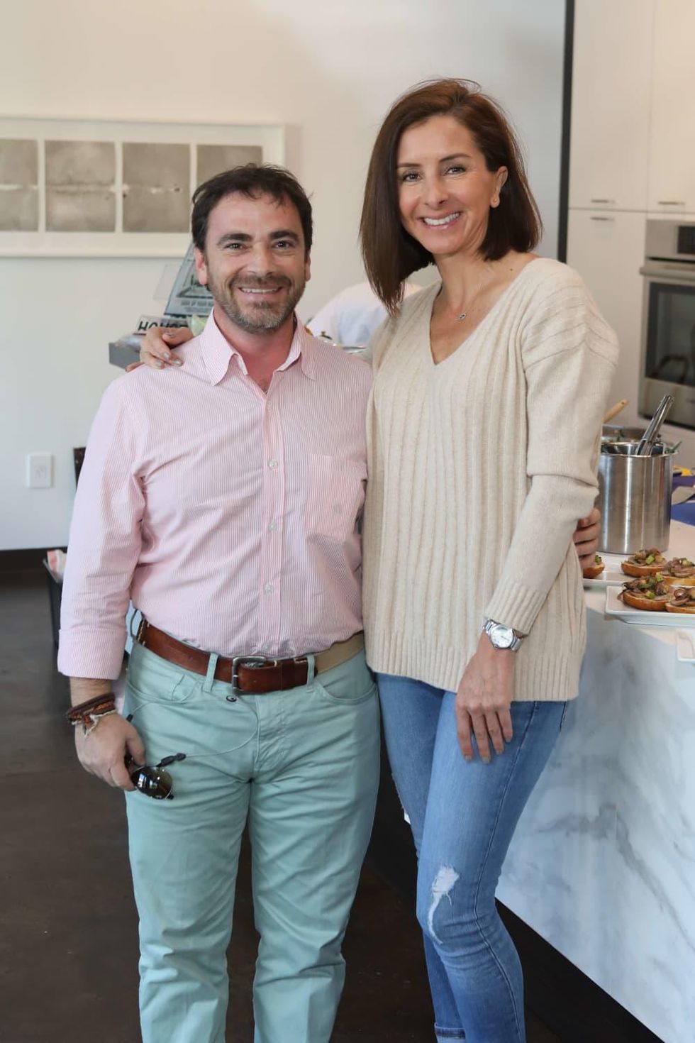 Decorative Center Fall Market Mauricio Vela, Yoli Chelaia