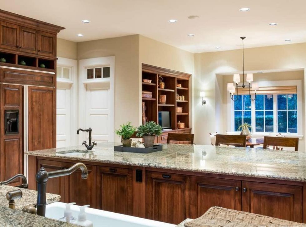 Dennis Quaid Lake Austin Kitchen