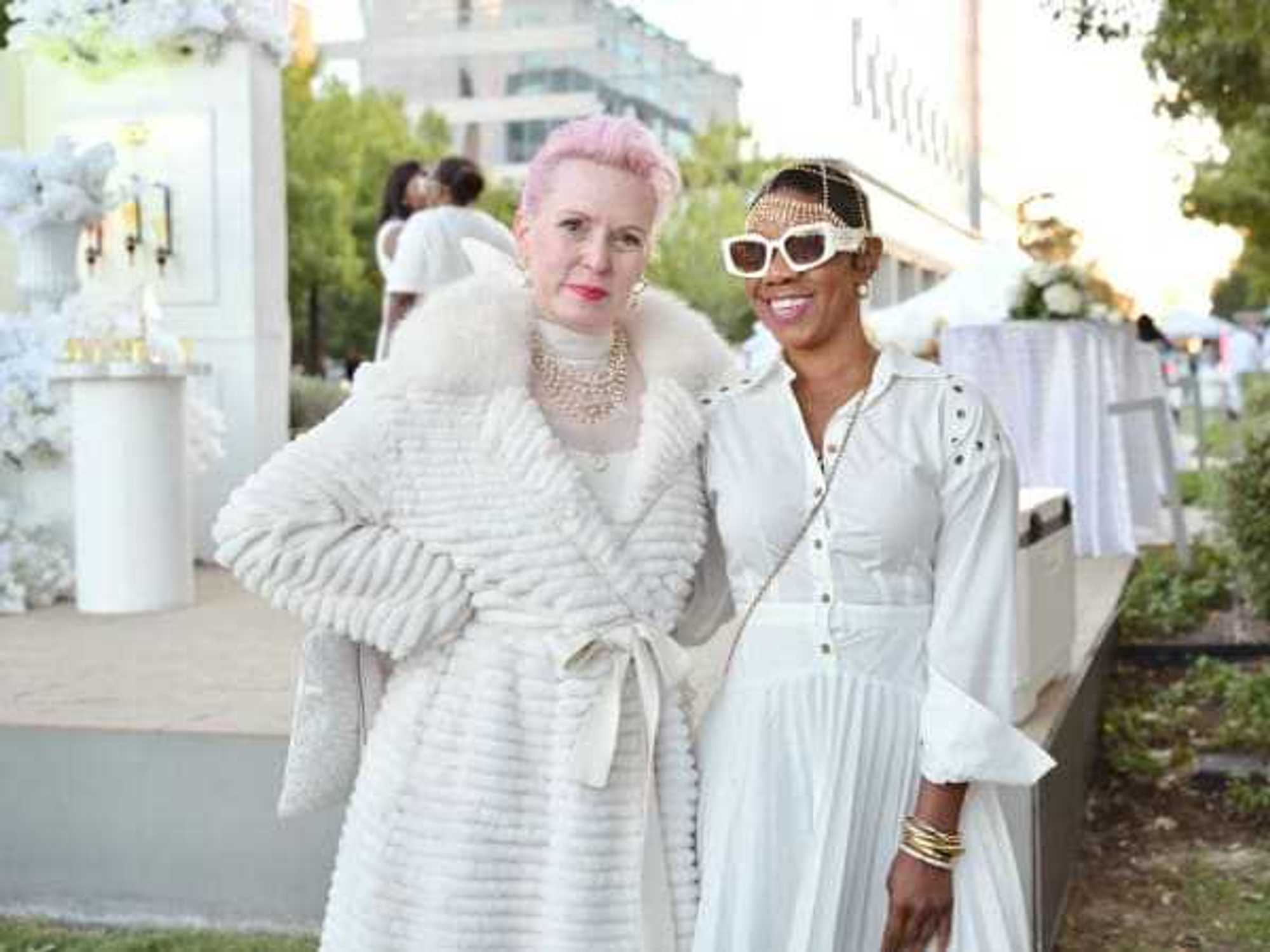 Dinner En Blanc City Place 2026