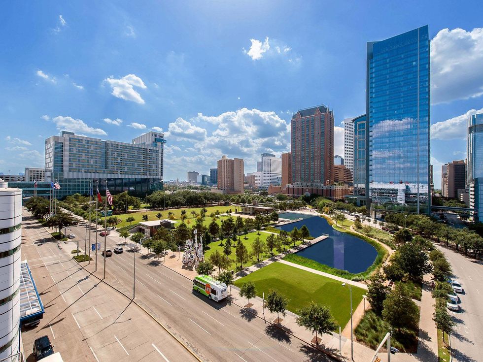 Discovery Green, George R. Brown Convention Center, Hilton, skyline, December 2012
