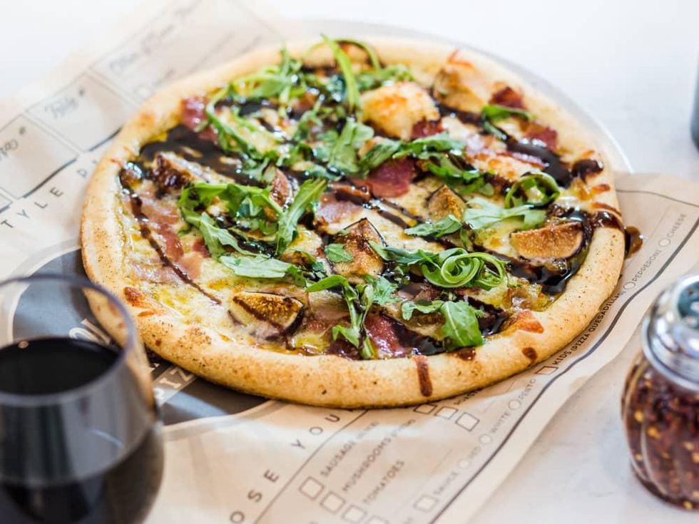 Dolce & Cannoli wine lovers pizza